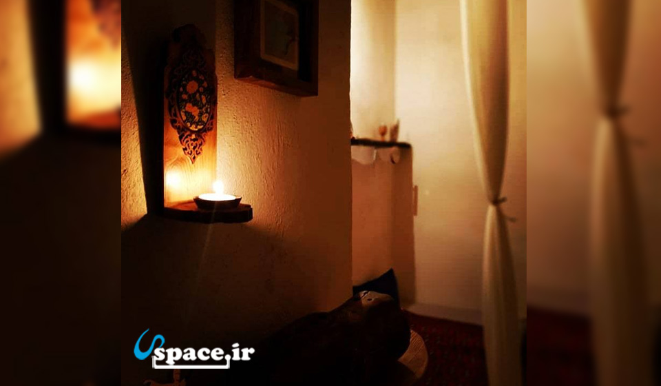 فضای بین اتاق ها - اقامتگاه سنتی دنیای صوفی - جزیره هرمز