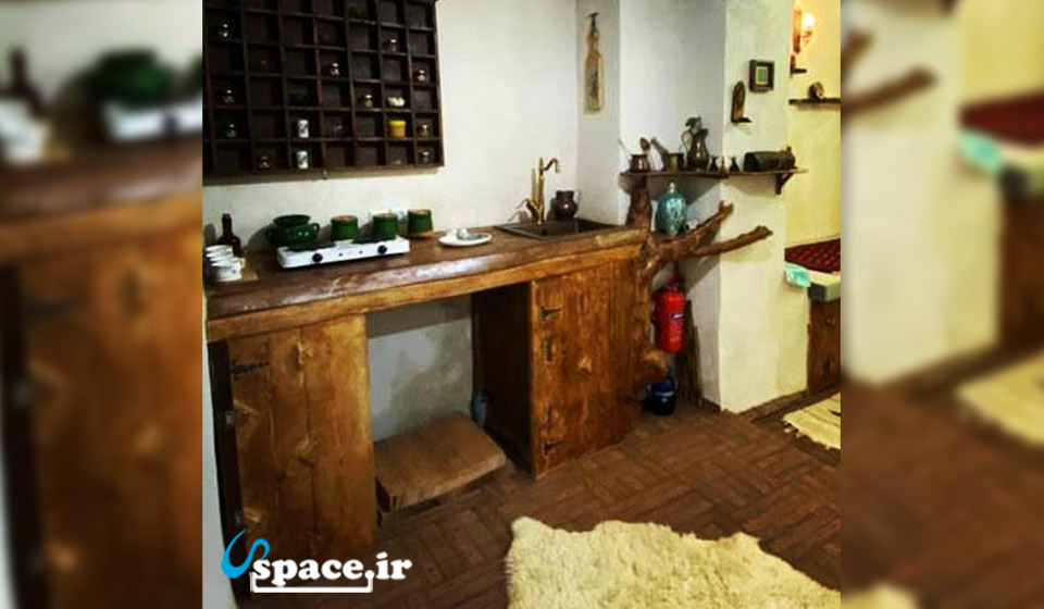 آشپزخانه کوچک اشتراکی بین اتاق ها - اقامتگاه سنتی دنیای صوفی - جزیره هرمز